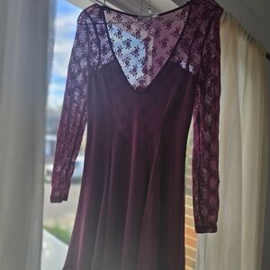 Kimchi Blue Plunging Neckline S Lace Long Sleeve Fit & Flare Dress Maroon